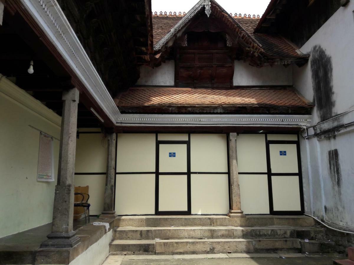 Devasthanam Lodge 特里凡得琅 外观 照片