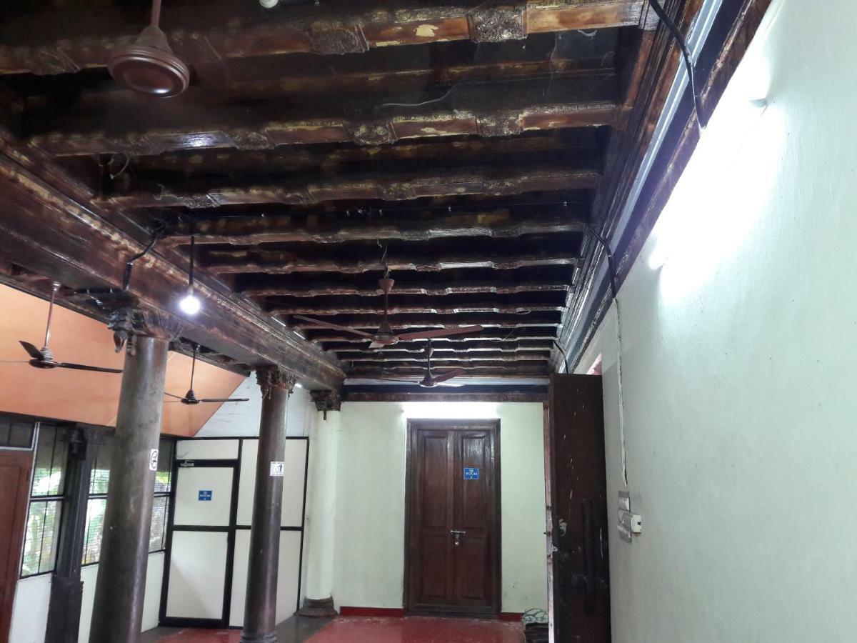 Devasthanam Lodge 特里凡得琅 外观 照片