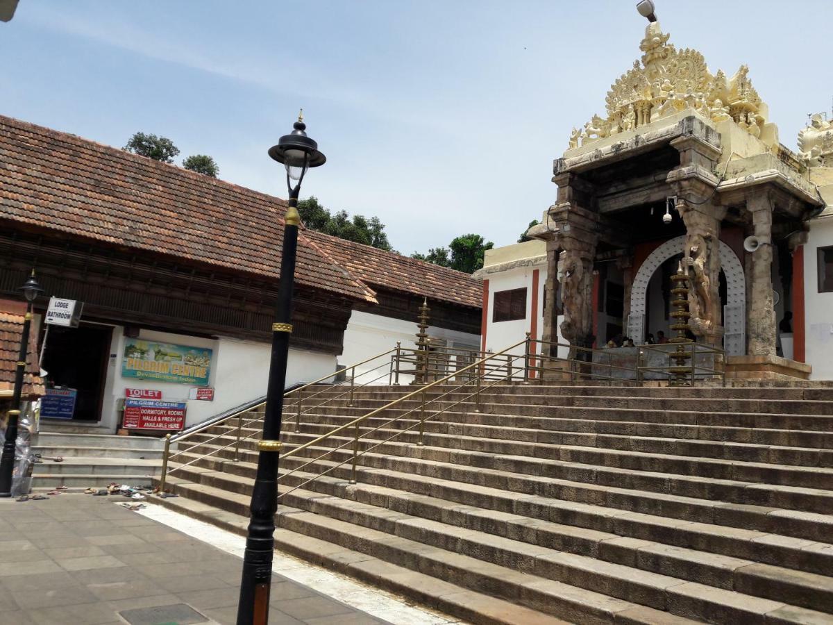 Devasthanam Lodge 特里凡得琅 外观 照片